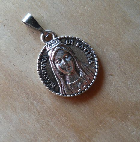VECCHIA MEDAGLIA DELLA MADONNA DI FATIMA - CON NOME LUCIANA -