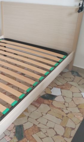 Armadio e letto in frassino fornito rete a doghe - Foto 4