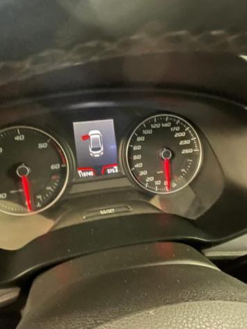 SEAT Leon 1.6 TDI 116CV ST Business rif. 22972432 - Foto 10