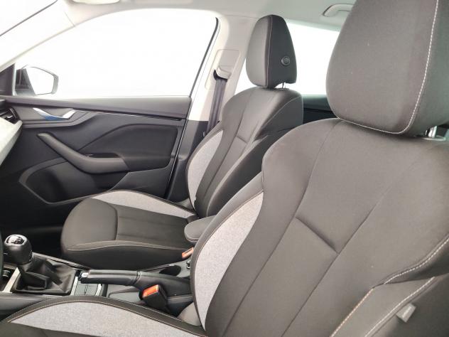 Škoda Kamiq 1.0 TSI Black Dots 70kW - Foto 9