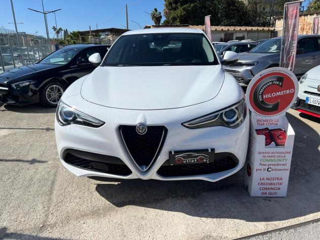 Alfa Romeo Stelvio 2.2 Turbodiesel 160 CV AT8 RWD Business - Foto 2