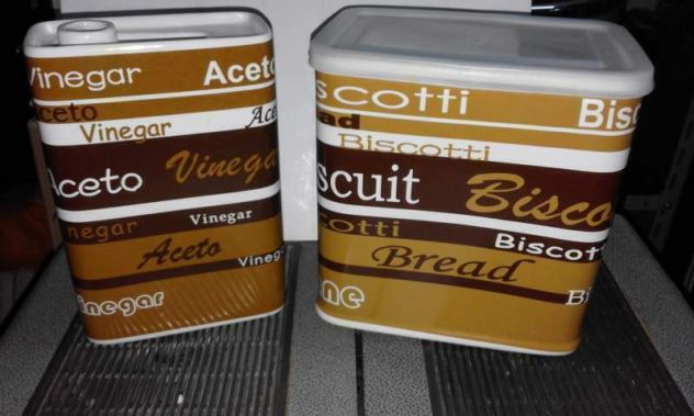 2 contenitori in ceramica per uso cucina anni 60/70