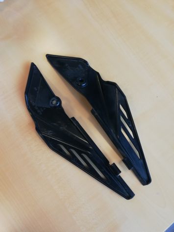 Fianchetti laterali per Aprilia Shiver 08 - Foto 5