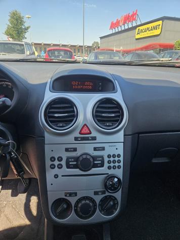 Opel Corsa 1.4 16V GPL Pari al nuovo! - Foto 10