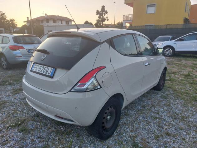 Lancia Ypsilon 1.2 69 CV 5 porte Platinum - Foto 5
