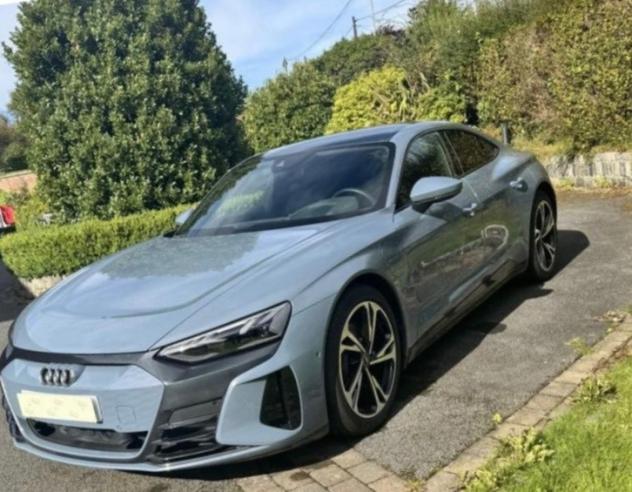 Audi E-tron GT quattro