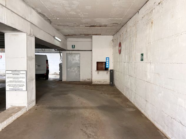 Parcheggio coperto al piano seminterrato - Foto 4