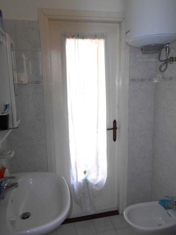 angolo verde
In mezzo al verde, magazzino realizzato con ingresso, zona cucina e camera e bagno (Non è censito come abitazione e non è possibili farlo - Foto 15