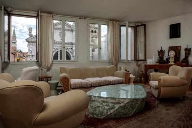 Appartamento di 110 m² con 3 locali in affitto a Venezia