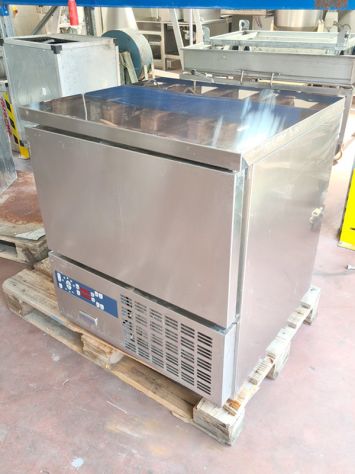 abbattitore inox 5 teglie usato