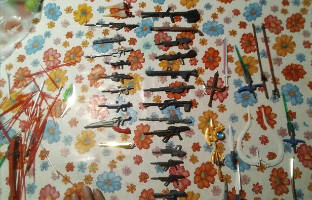27 modellini GUNPLA action figures GUNDAM e simili - Foto 2