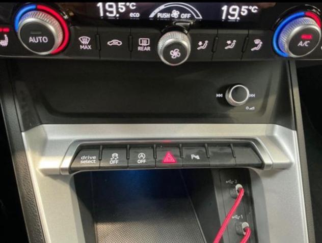 AUDI Q3 SPB 35 TDI S tronic S line edition rif. 24184896 - Foto 3
