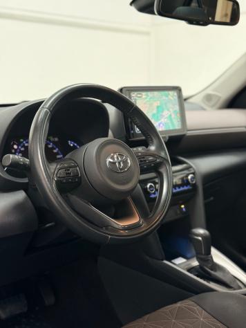 Toyota Yaris Cross 1.5 Hybrid 5p. E-CVT AWD-i Lounge Neopatentati 05/2022 Euro 6D Temp - Foto 5