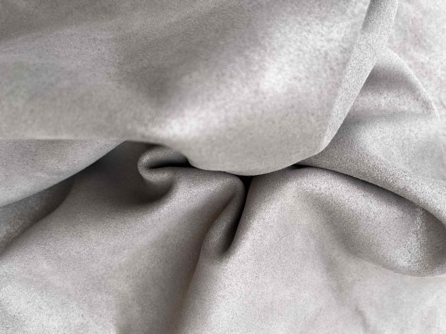 Pelle scamosciata grigio perla resinata reversibile - Foto 7