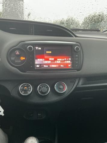 Toyota Yaris 1.0.GPL. 5 porte Lounge - Foto 8