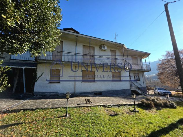 PORZIONE DI BIFAMILIARE ARREDATA CON BOX E TERRENO - Foto 5