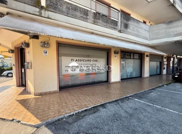 NEGOZIO di 10 vani e di 200 mq (JESOLO) rif. NIG02 - Foto 6