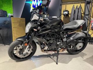 MV Agusta Dragster 800 MV Agusta Dragster 800 R