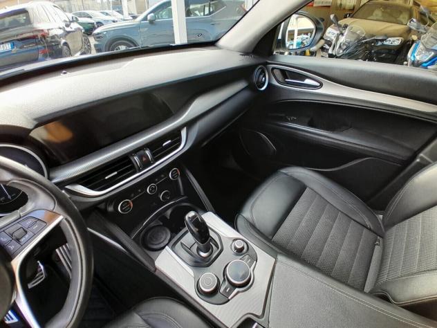 Alfa Romeo Stelvio 2.2 Turbodiesel 210 CV AT8 Q4 Executive - Foto 6