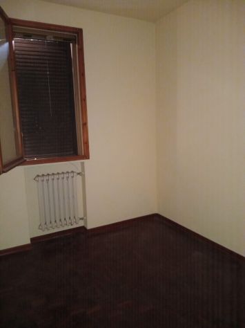 PORZIONE INDIPENDENTE CON GARAGE E GIARDINO - Foto 4