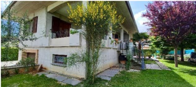 Immobile in asta di 256 m², box auto in vendita a Gualdo Tadino - Foto 4