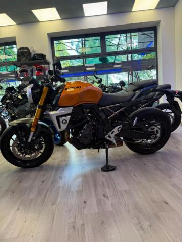 SUZUKI GSX-8T 8 T rif. 23976217 - Foto 2