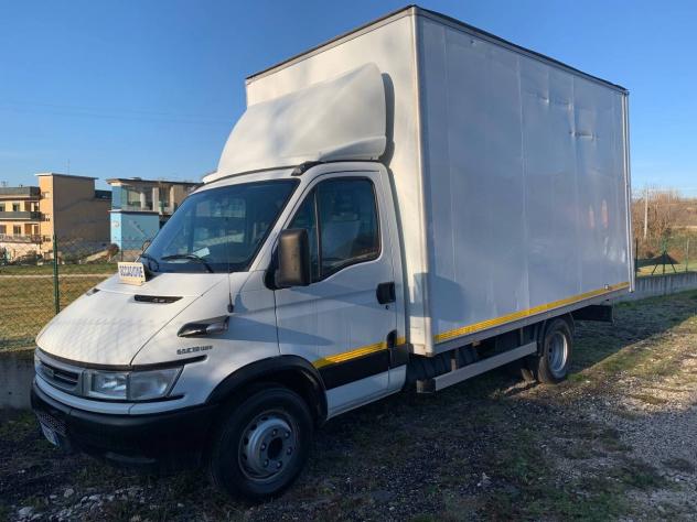 Iveco Daily 35S17VP 3.0Hpt TDI PL-TA Furgone - Foto 3