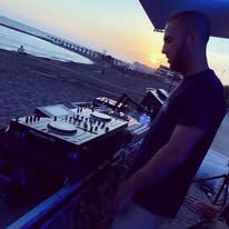 DJ/TECNICO PER EVENTI MUSICALI SERALI IN RESORT E VILLAGGI ITALIA - Foto 2