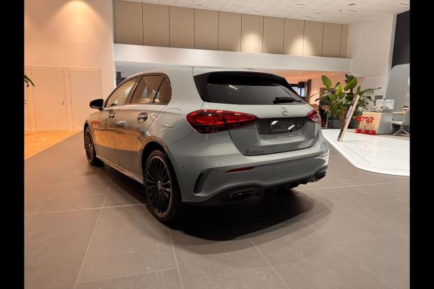 Mercedes-Benz Classe A A 250 e phev Alpine Grey Edition auto - Foto 2