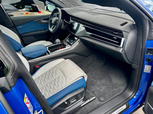 Audi Q8 RS TFSI V8 - AUTO UNICA EUROPA - Foto 9