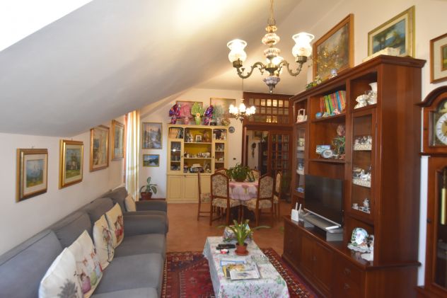 Ampio appartamento di 120 mq con cantina