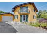 Villa di 170 m² con 4 locali e box auto in vendita a Leggiuno