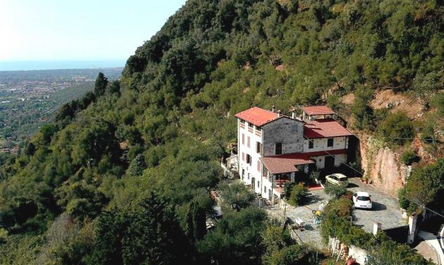Collina di Camaiore
Villa singola di mq 300
Vista mare - Foto 18