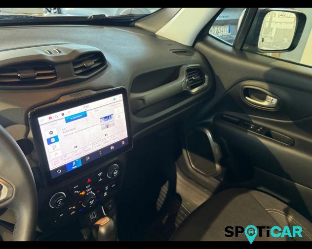 Jeep Renegade 1.5 turbo t4 mhev Summit 2wd dct - Foto 8