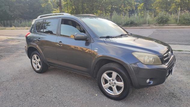 TOYOTA RAV4 2.2 D-4D 177CV LUXURY - Foto 8