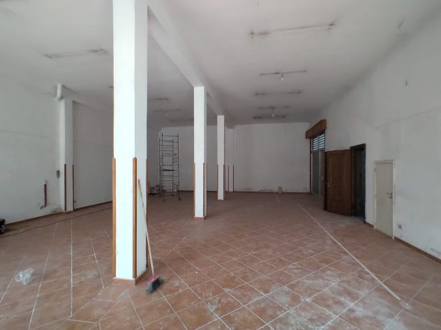 locale commerciale in affitto Monteroni di Lecce garage negozio - Foto 7