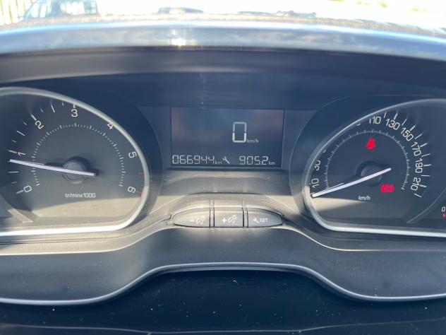 Peugeot 208 BlueHDi 100 S&S 5 porte Allure - Foto 10