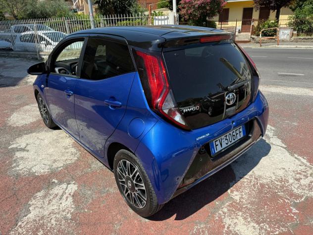 Toyota Aygo 1.0 72cv *AUTOMATICA* - Foto 6