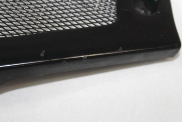 COVER E GRIGLIA SINISTRA INFERIORE SELLA APRILIA RSV TUONO 1000 2003 - 2004 AP8149288 AP8168487 LOWER SEAT RIGHT COVER LEGGERI GRAFFI - Foto 2
