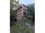 Casale rustico con terreno agricolo