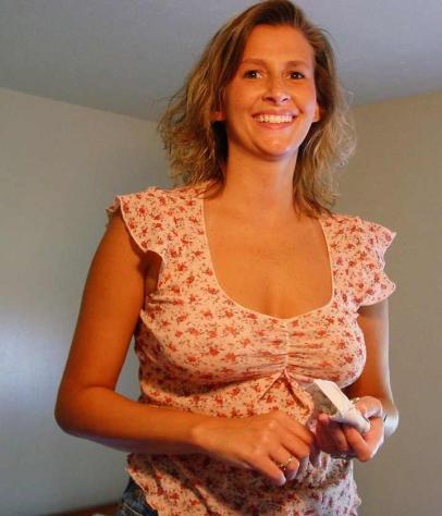 Donna di Matera, 38 anni.  Fisico Normale Tel: