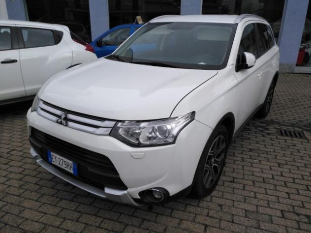 MITSUBISHI Outlander 2.2 DI-D 4WD Instyle 7p. rif. 19899686 - Foto 3