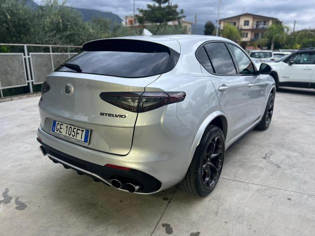 Alfa Romeo Stelvio 2.9 Bi-Turbo V6 510 CV AT8 Quadrifoglio - Foto 4