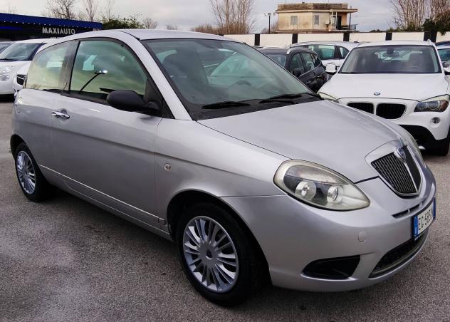 Lancia Ypsilon 1.2 Argento - Foto 2