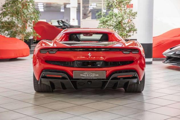 FERRARI 296 GTB|LIFT|360°VIEW|JBL|CARBON+LEDS|RACING SEATS|SCU rif. 24147462 - Foto 6