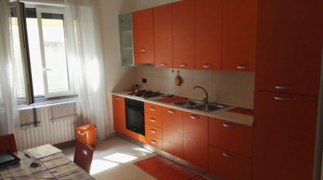 Stanza doppia con balcone - vicinanze Campus/ Università e stazione