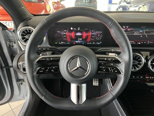 Mercedes-Benz Classe A A 180 d AMG Line Advanced Plus - Foto 6