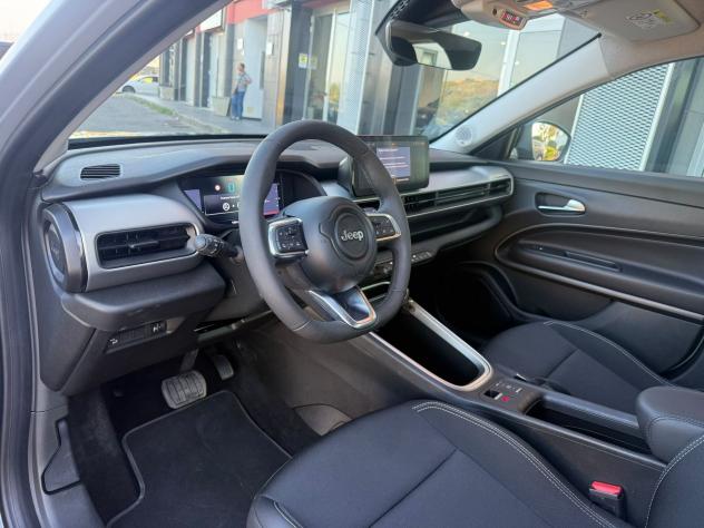 Jeep Avenger e-Hybrid 1.2 MHEV e-Hybrid Turbo Altitude - Foto 7