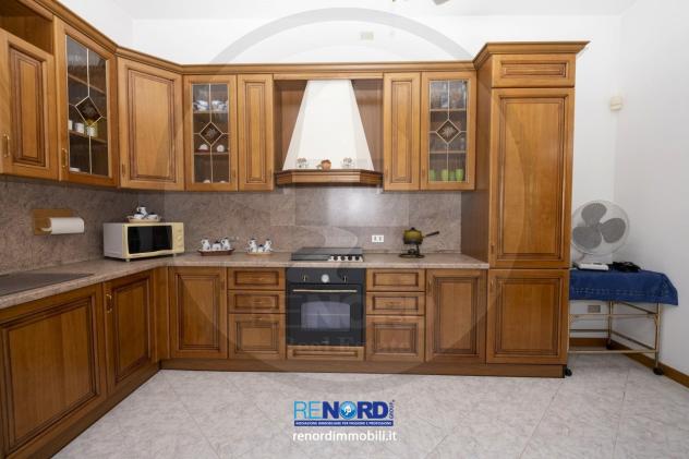 RIF. CC6248 - VISTARINO - Frazione di Buttirago - Villa indipendente: 2 appartamenti, box, magazzino, taverna, giardino. - Foto 19