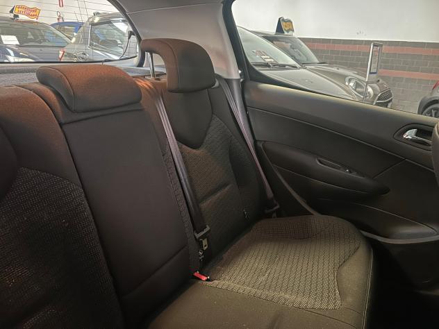 Peugeot 308 1.6 THP 156CV 5p. Allure - Foto 9